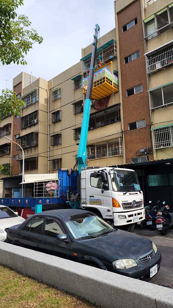 台南市南區吊車