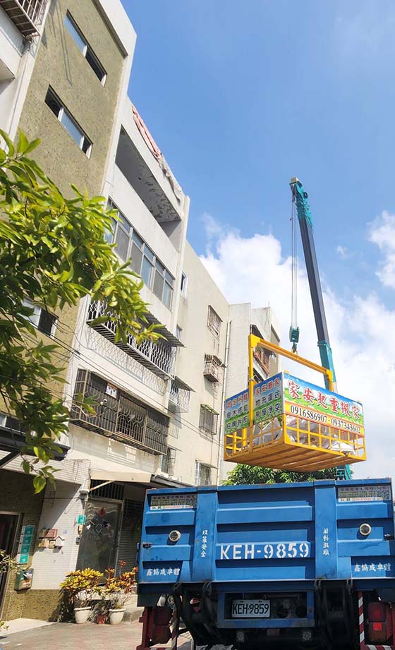 台南市南區吊車