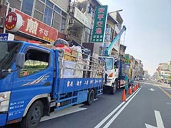 台南市南區吊車