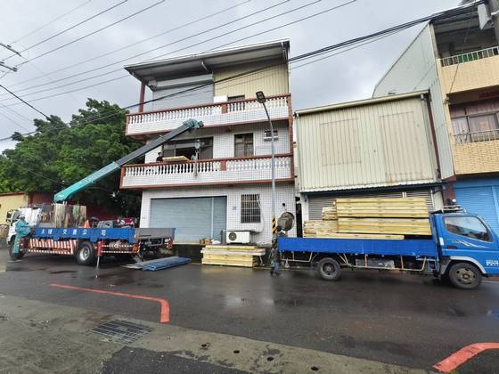 台南市大內區吊掛冷凍庫板