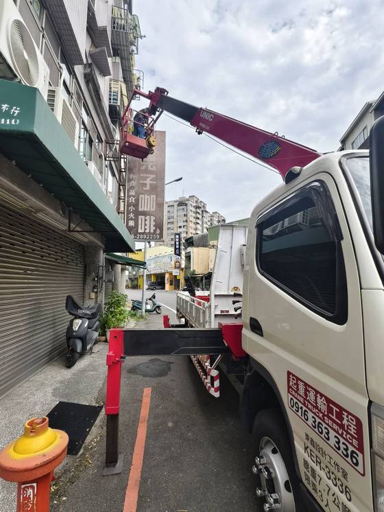 台南東區拆除招牌工程