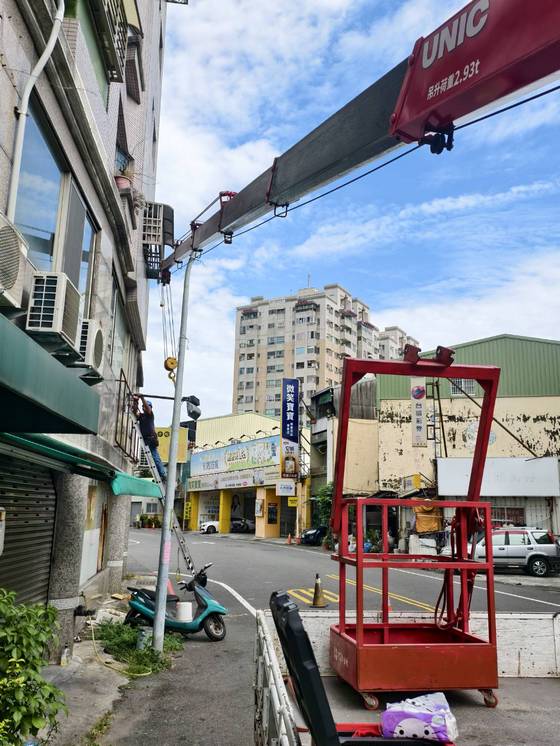 台南東區拆除招牌工程