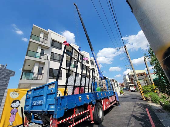 台南市中西區吊車